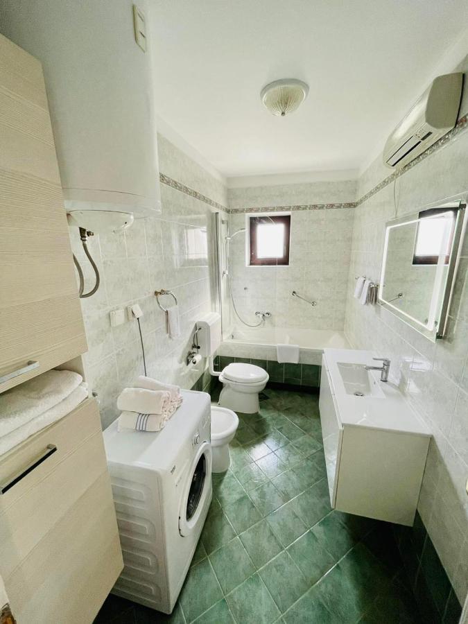 Apartments Villa Herak โปเรช ภายนอก รูปภาพ